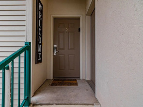 Reflection 2 Bedroom Condo by Redawning