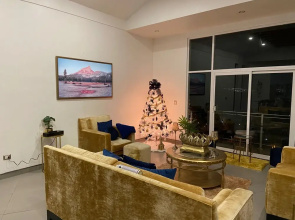 Luxury House Ocean View Rooftop Party