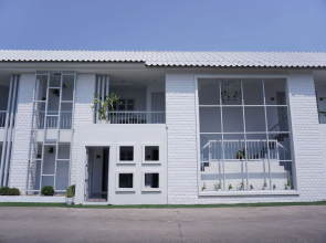 Nan Nakara Boutique