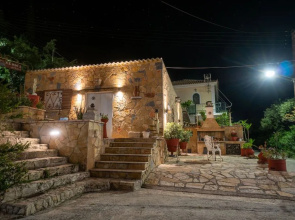 Xenios Avlais Apartments