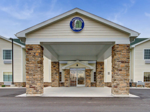 Cobblestone Hotel & Suites – Pulaski/Green Bay
