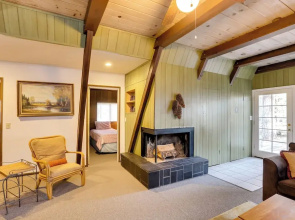 Quaint + Rustic A-frame < 5 Mi to Plumas-eureka!
