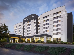 Courtyard Shelton