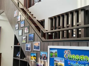 Baan Prapassarakom HomeStay& Cafe