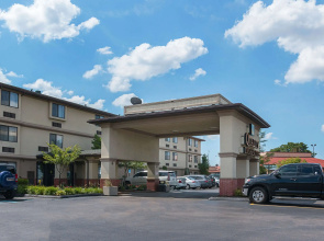 Quality Inn & Suites Detroit Metro Airport
