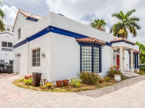 Villa A Diamond in South Beach