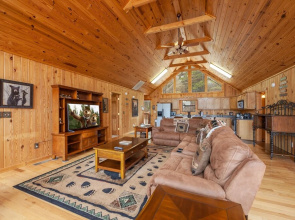 Barefoot Cabin 4 Bedroom Cabin by RedAwning