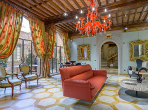 N.15 Santori Luxury Home