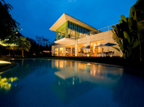 K Gallery Hotel