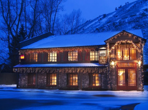 Inn on the Creek