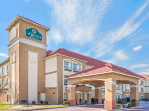 La Quinta Inn & Suites Yukon