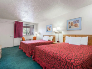 Days Inn By Wyndham Gallup