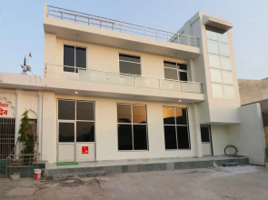 OYO 12493 Hotel Taaz Comfort Inn