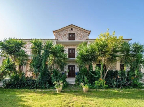 Villa Pοunente Apartments