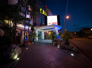 Hotel Elegance N.V.