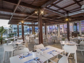 Vassos Nissi Plage Hotel & Spa