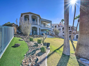 Parker Studio Nestled on the Colorado River!