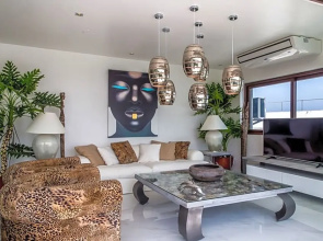Den Pasar Boracay 3BR Luxury Apartments