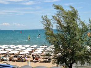 Sea Breeze Seafront Flat