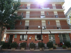 Hotel Laura
