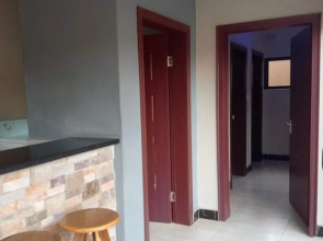 Bedroomed Fully Furnished Apartment Near East Park Mall