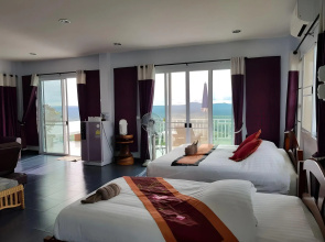 Baanmorkburi Resort