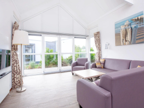 Detached Single Story Holiday Home Near the Sea