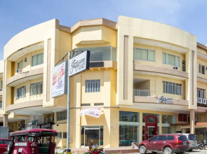James Country Hotel 2 By OYO Rooms