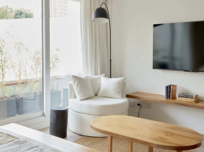 Cozy  Modern Studio 209