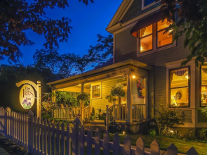 Iris Inn