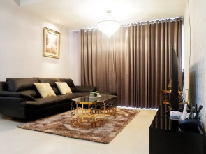 Spectacular 3BR Apartment at The Peak Residence