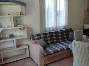 Marie-Angela HOUSE ARILLAS