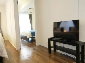 Shinsaibashi East Design Apartment