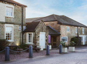 Premier Inn Chesterfield West