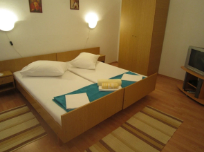 Seaview Apartment in Dalmatia With Balcony