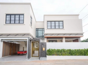 Exquisite Pool Villa H