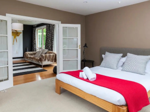 French City Mansion - Christchurch Luxury Home
