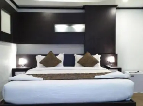saravanaa residency