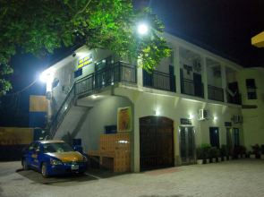 BEN AUTO guest house