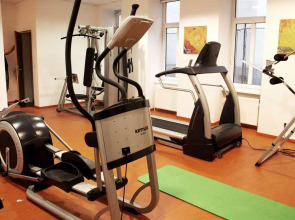 Modern City Apartment Near Central Park