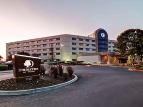 DoubleTree by Hilton Hotel Pleasanton at the Club