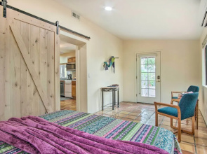 Charming Tucson Casita Near Hiking & Biking!
