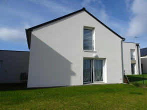 Comfortable Holiday Home With Garden, Near Beach