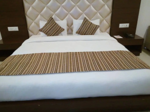 The Amor by OYO Rooms