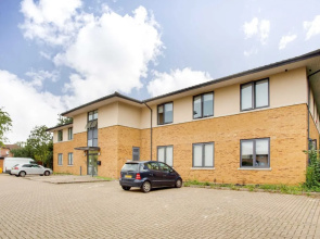 Simplistic Apartment in Milton Keynes near Willen Lake