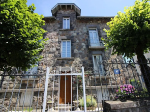 Appartement La Bourboule, 4 pièces, 6 personnes - FR-1-608-39