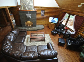 Lodge on Moonlight Drive