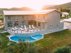 Socrates Organic Village