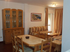 Parque Mourabel, Oasis Village, Pe do Lago