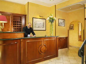 Hotel Tuscolana